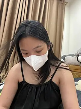 Snapshot of linh-xinh18 chatting on 07/08/26, 06:12 linh-xinh18 online show from 07/08/26, 06:12