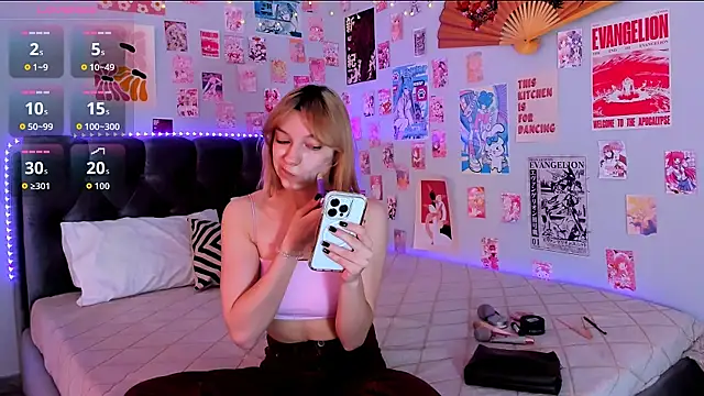 CindyMoriLove online show from 04/12/26, 05:34