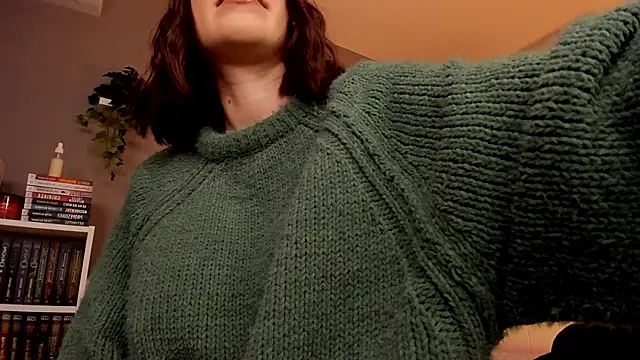 BaeBlossom online show from 12/01/25, 04:12