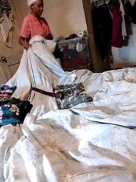 SITHANDRAH online show from 12/14/25, 07:29