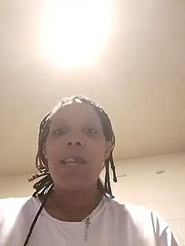 SITHANDRAH online show from 05/19/26, 10:43