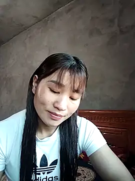 Qoine392 online show from 12/18/25, 05:57