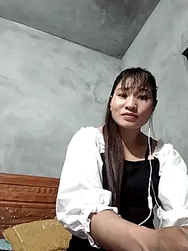 Qoine392 online show from 12/19/25, 12:23