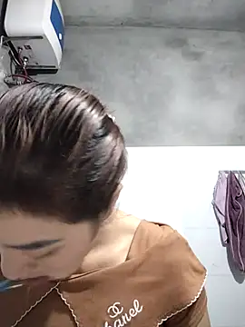 Qoine392 online show from 12/22/25, 09:23