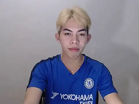 Urhotsilverboy online show from 06/09/26, 04:18