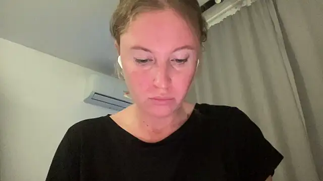 Ameli8 online show from 11/18/25, 06:01