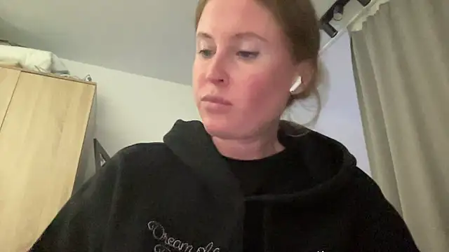 Ameli8 online show from 11/28/25, 06:10