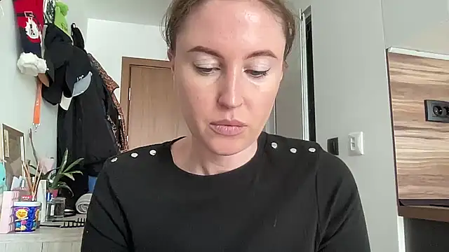 Ameli8 online show from 12/18/25, 10:54