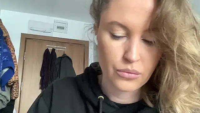 Ameli8 online show from 02/15/26, 10:47