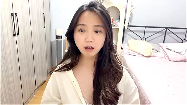 Hmm 0303 online show from 03/24/26, 04:34