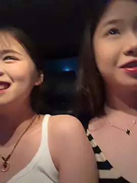 yang888403 online show from 05/28/26, 12:24