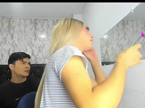 Lovers Spicy online show from 11/11/25, 01:11