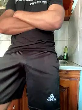 Maluma1995 online show from 01/11/26, 05:29