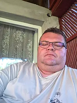 Snapshot of Grase44 chatting on 06/19/26, 04:39 Grase44 online show from 06/19/26, 04:39