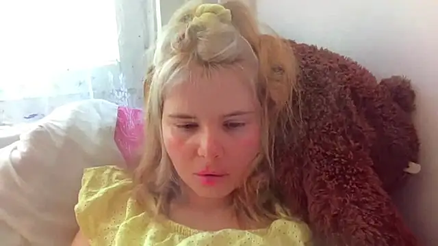 HornyElena online show from 04/20/26, 10:18