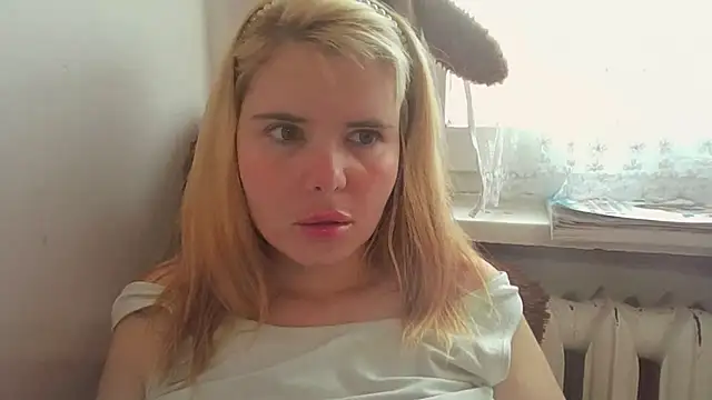 HornyElena online show from 06/05/26, 03:29