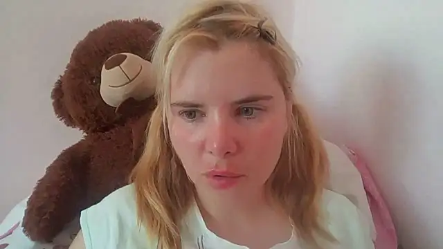 HornyElena online show from 06/26/26, 08:19