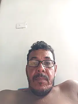 Snapshot of bruno_324278 chatting on 05/08/26, 08:58 bruno 324278 online show from 05/08/26, 08:58