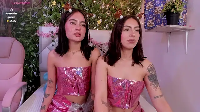 Eiimy Milleer  online show from 12/20/25, 04:58