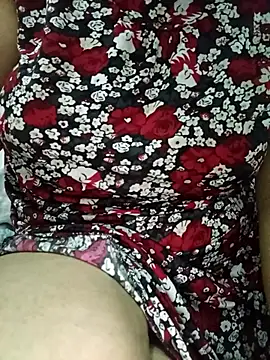 Snapshot of sarah_dlo3a chatting on 11/07/25, 11:49 sarah dlo3a online show from 11/07/25, 11:49