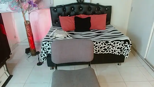 LuluKiss  online show from 01/08/26, 01:35