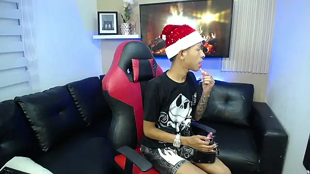 Tessachains 2  online show from 12/21/25, 03:57