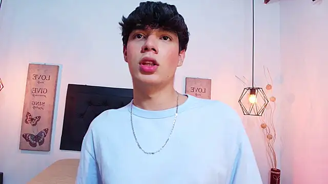 Isaac Kurtt online show from 11/20/25, 08:52