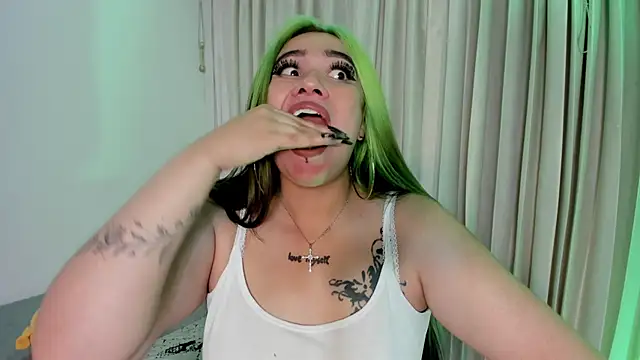 Lilith Zenith  online show from 12/01/25, 04:17