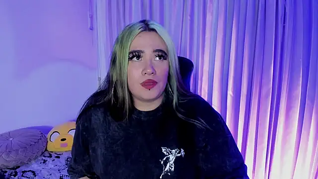 Lilith Zenith  online show from 12/19/25, 04:41