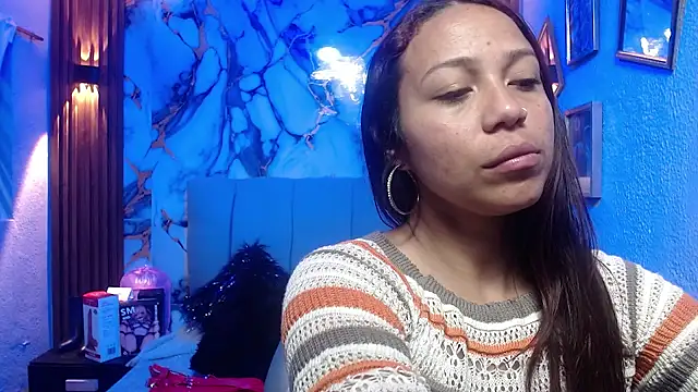 monika 256 online show from 03/24/26, 01:49