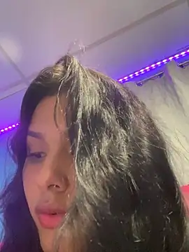 Chiquinquira3 online show from 11/22/25, 04:22