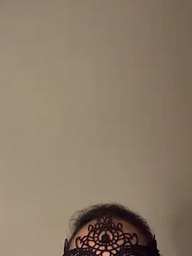 Snapshot of massagistahotbrunette chatting on 11/27/25, 07:27 massagistahotbrunette online show from 11/27/25, 07:27