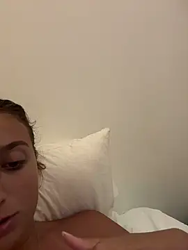 Snapshot of lounaaxangel chatting on 11/14/25, 07:12 lounaaxangel online show from 11/14/25, 07:12