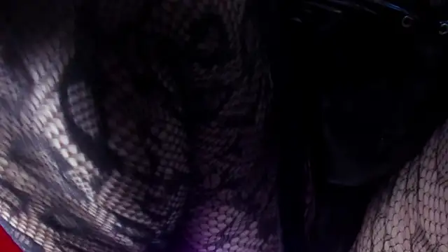 Snapshot of KatrinaStone chatting on 07/11/26, 10:44 KatrinaStone online show from 07/11/26, 10:44