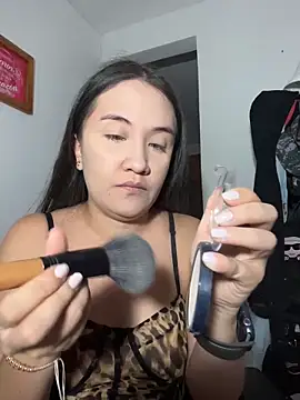 Snapshot of Melody_Spencer26 chatting on 12/03/25, 03:43 Melody Spencer26 online show from 12/03/25, 03:43