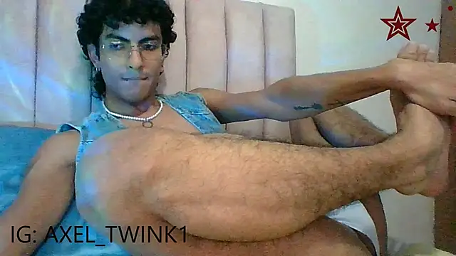 axel love13 online show from 01/15/26, 10:46