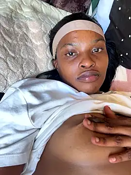 NiaLong21  online show from 01/07/26, 12:29