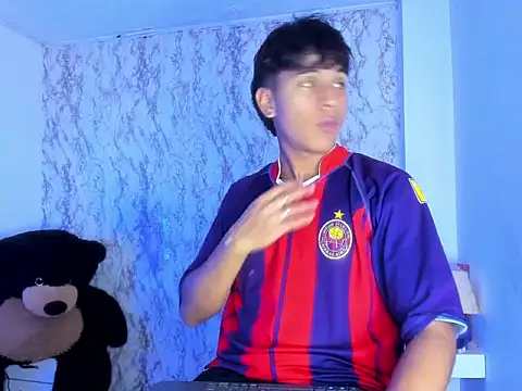 Valentino Lane online show from 02/15/26, 02:41