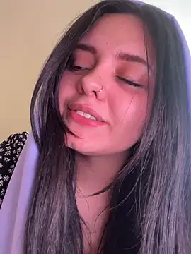 candicewest  online show from 03/10/26, 04:34