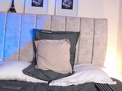 Snapshot of anicarter chatting on 11/08/25, 07:23 anicarter online show from 11/08/25, 07:23