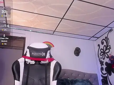 couple-hothot online show from 11/06/25, 09:37