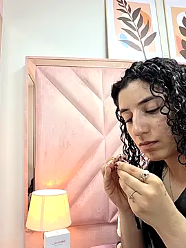 DemiJones  online show from 05/07/26, 03:01