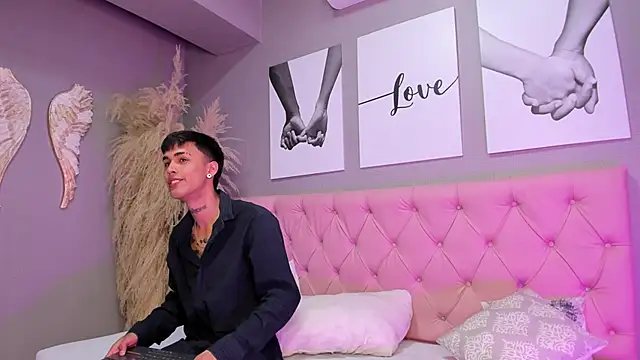 Snapshot of Aitana_valverde chatting on 11/10/25, 07:46 Aitana valverde online show from 11/10/25, 07:46