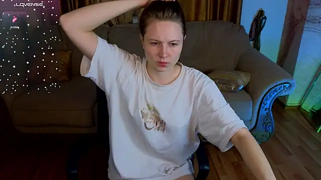 HolyBabyDoll online show from 11/16/25, 05:02