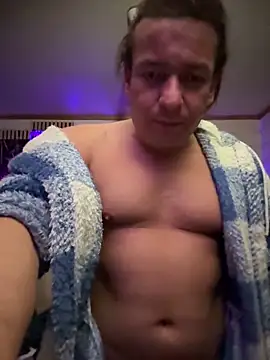 Snapshot of miguel910921 chatting on 02/10/26, 11:20 miguel910921 online show from 02/10/26, 11:20