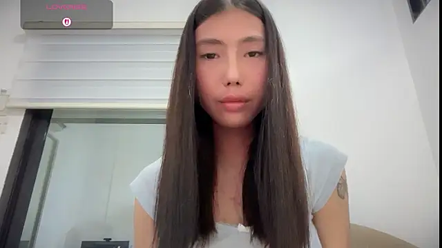 Snapshot of bajejek01 chatting on 06/13/26, 10:29 bajejek01 online show from 06/13/26, 10:29