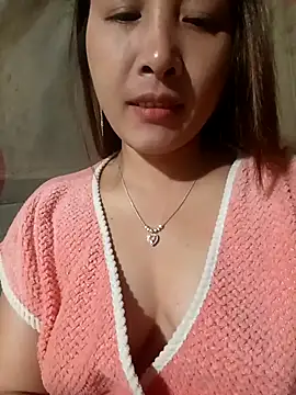 Missa-kute20 online show from 11/18/25, 03:05