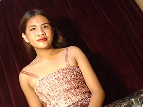 Rema thebigcock online show from 12/04/25, 10:13