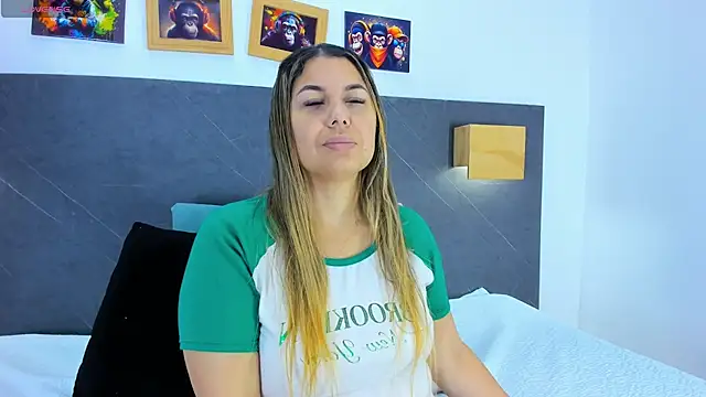 Andhrea Vale online show from 02/04/26, 11:49