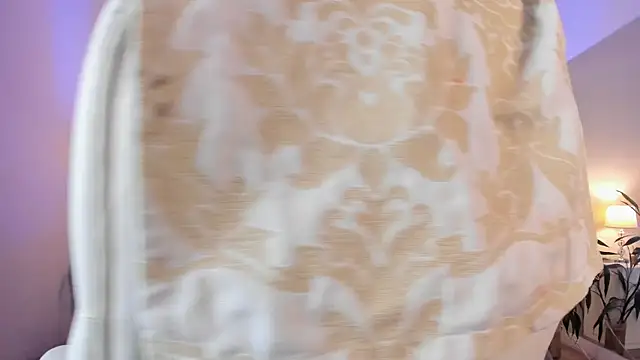 Scarlett Bunny  online show from 04/09/26, 12:32